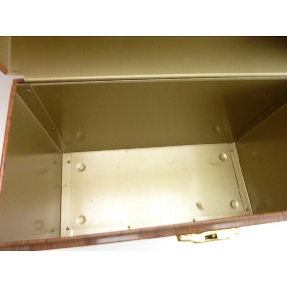 Vintage Brown Faux Wood Metal Porta File box With Key - Picture 5 of 6